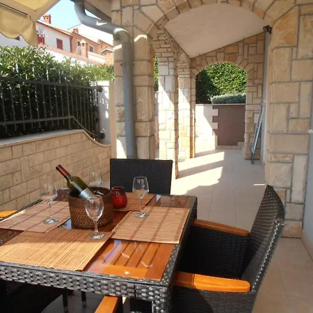 Apartman Ines 1 Pula Exterior foto